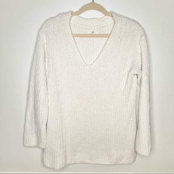 Lou & Grey Oversized V-Neck White Knit Sweater XS - Picture 1 of 11